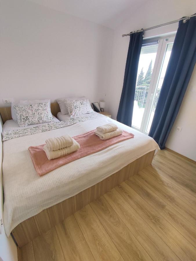 Three Lions Apartment Number 2 Pula Exterior foto